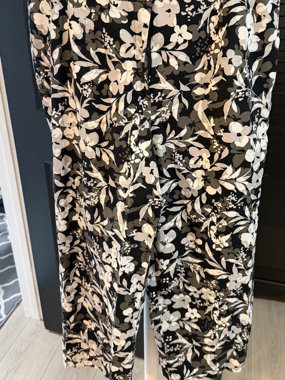 Norton McNaughton Black and White Floral Wide-Leg Pants